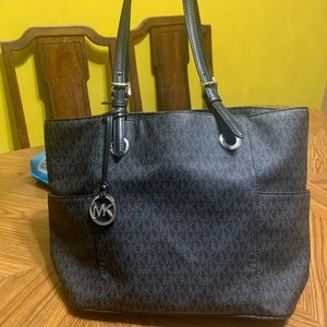 Michael Kors medium bag